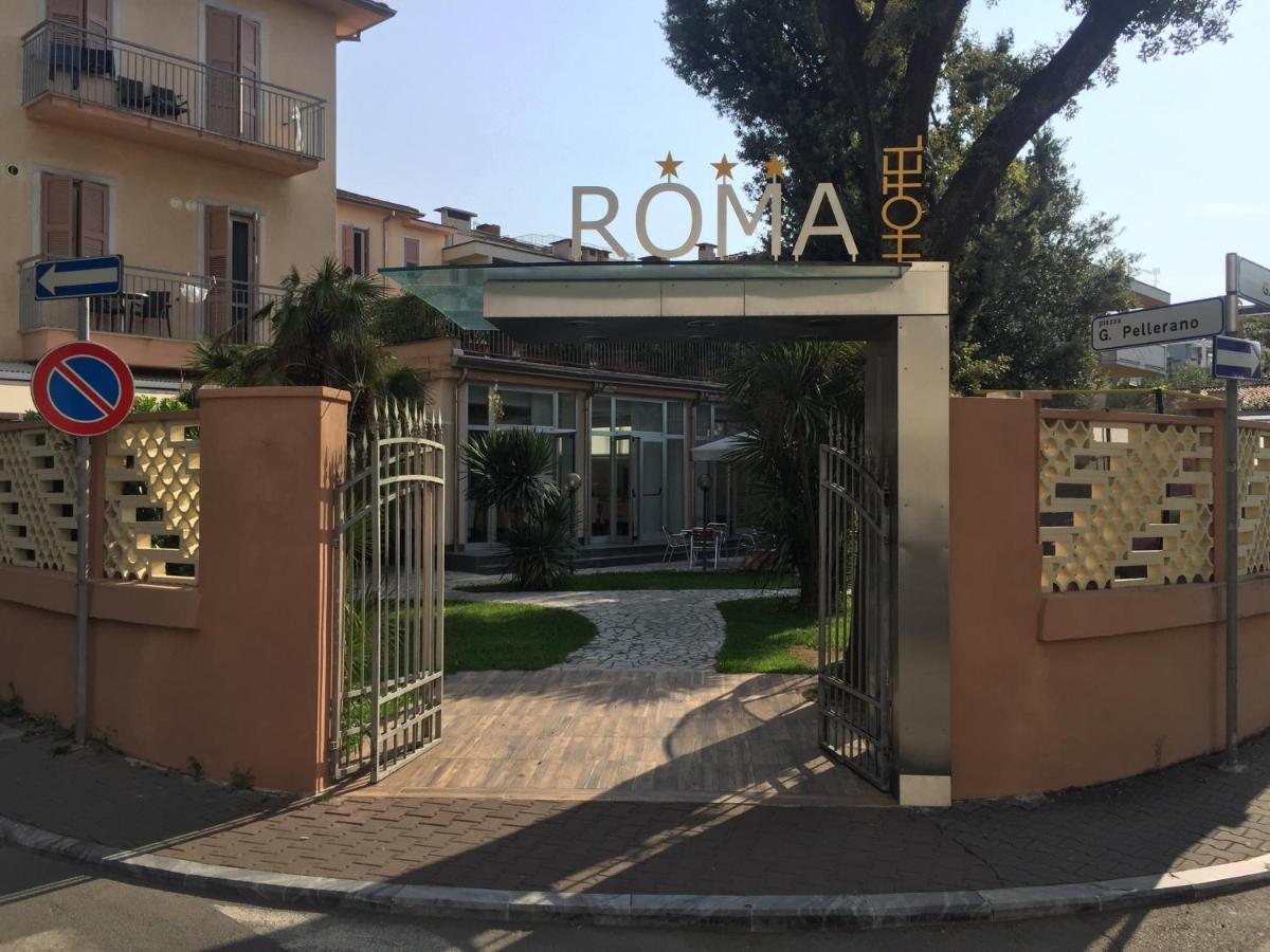 Hotel Roma Marina di Massa Exterior photo